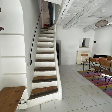 Le Petit Egregore, Patio Et Climatisation Lauris Exterior photo