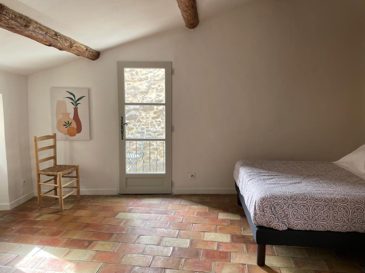 Le Petit Egregore, Patio Et Climatisation Lauris Exterior photo